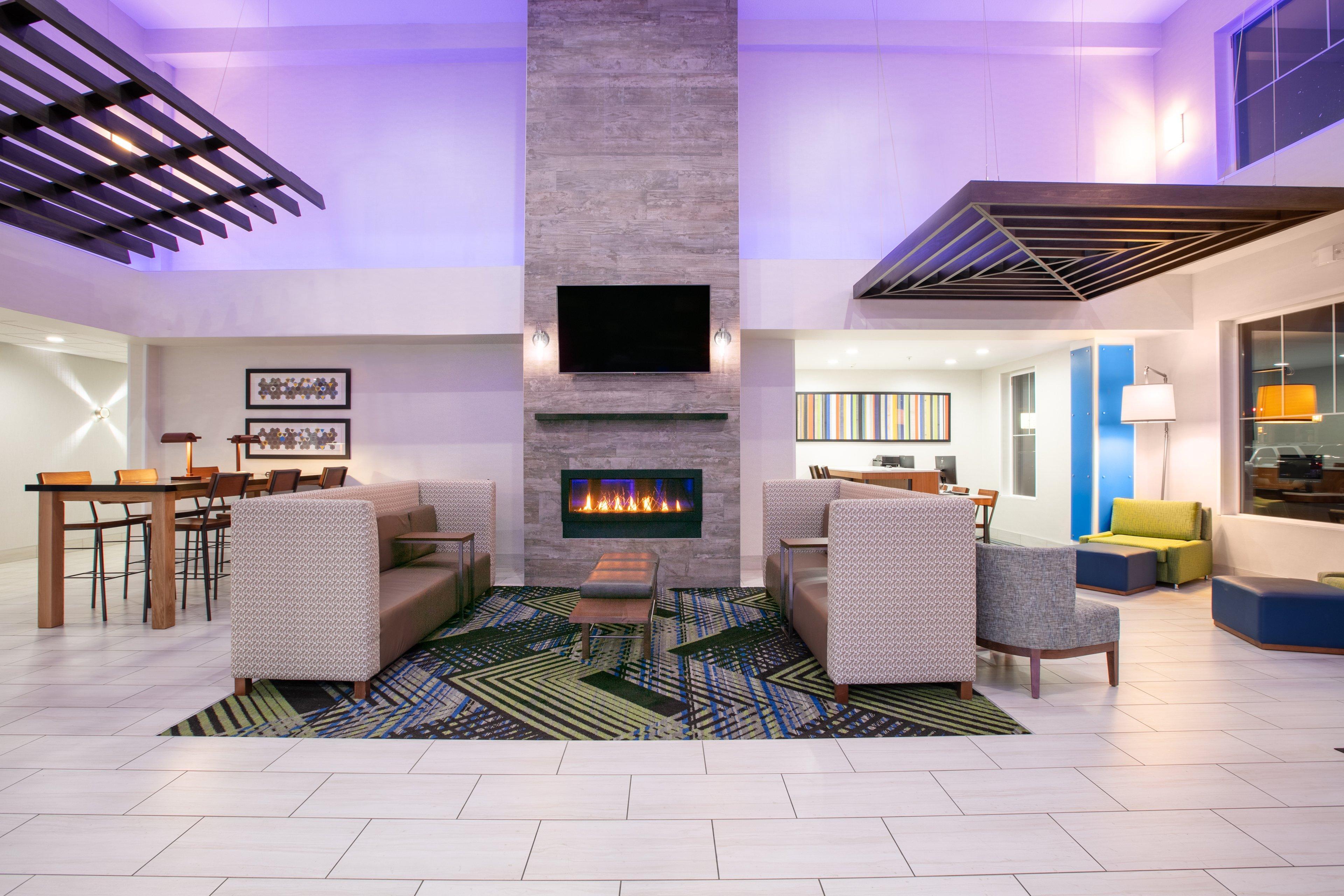 Holiday Inn Express Hotel & Suites Seaside Convention Center By Ihg Экстерьер фото